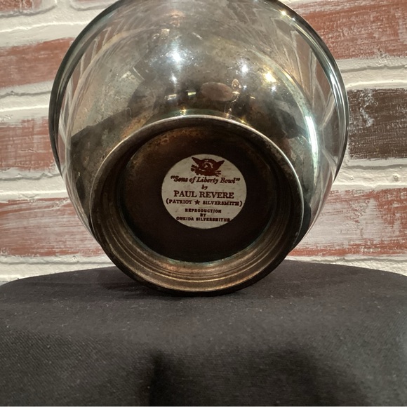 Vintage - Paul Revere Oneida Silversmiths Reproduction - Engraved in 1973 - Picture 7 of 14
